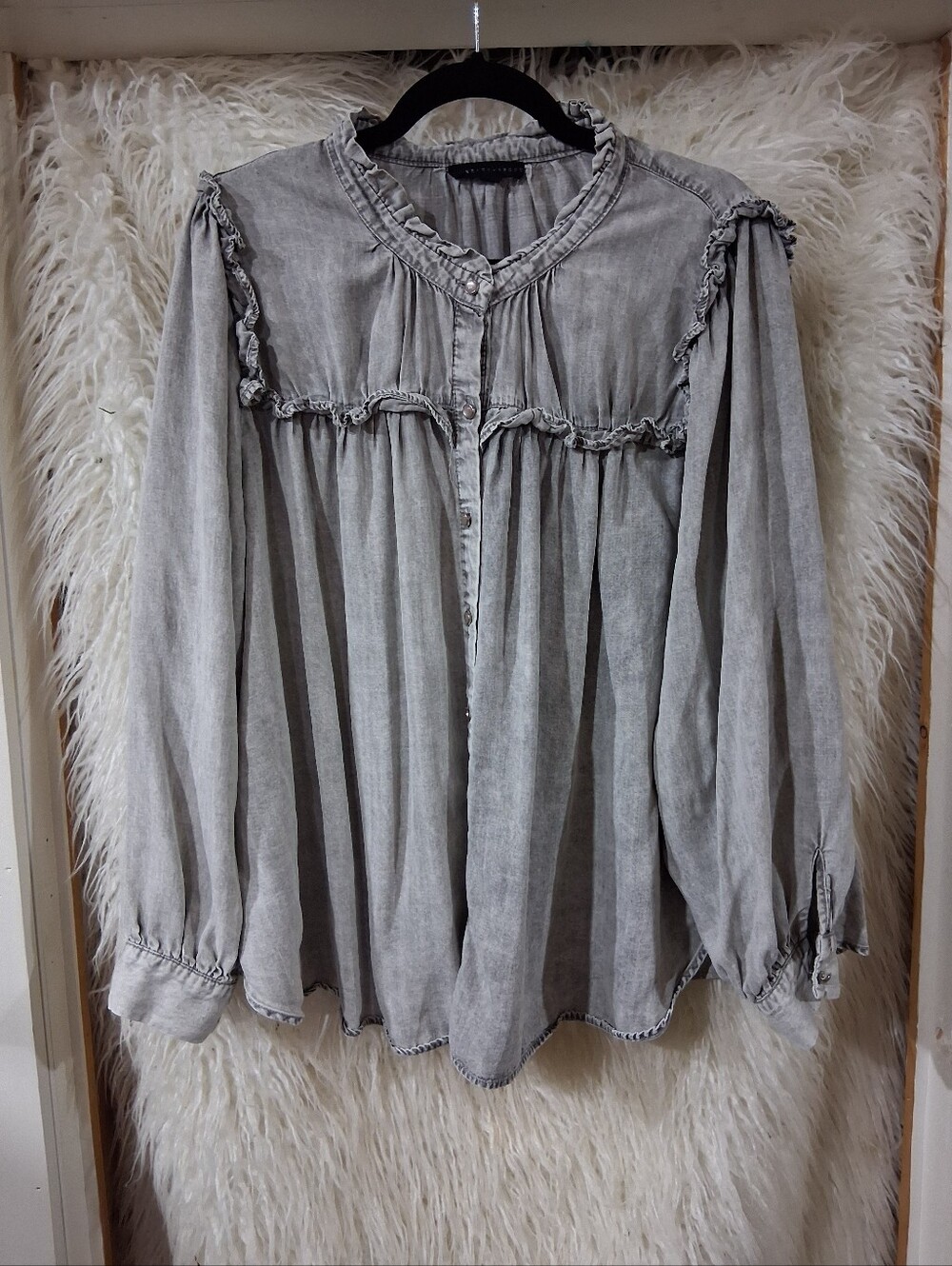 Womens Gray Ruffle Yoke Long-Sleeve Blouse